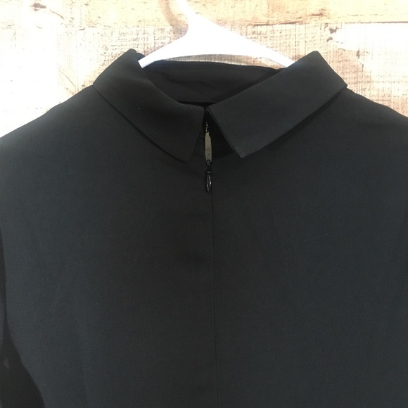 Choker Flutter Sleeve Top - Picture 6 of 6